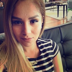 Meet your Posher, Esttefani alejandro